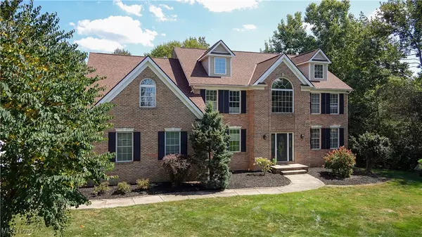 Chagrin Falls, OH 44023,9565 Nighthawk DR