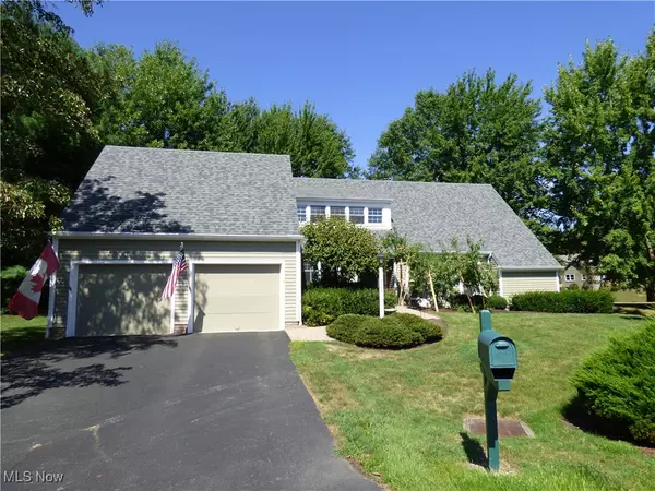 200 Saint Andrews PL NE, Warren, OH 44484