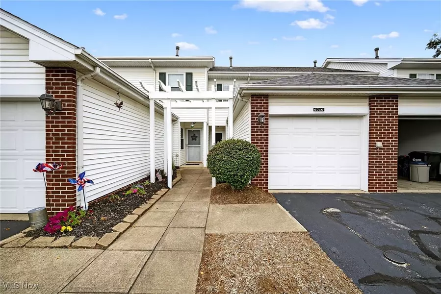 6710 Woodruff CT, Middleburg Heights, OH 44130