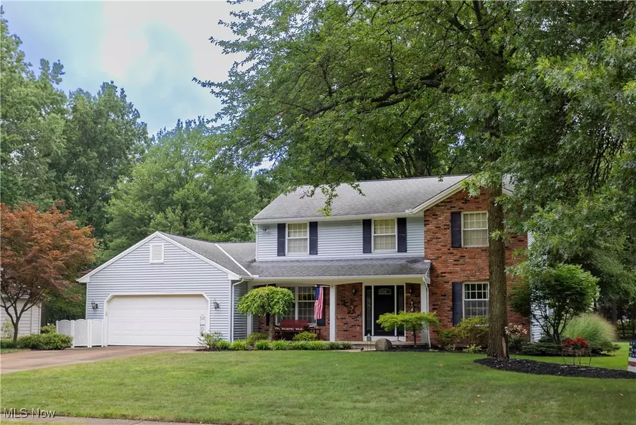 32330 Orchard Park DR, Avon Lake, OH 44012