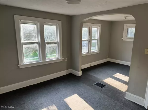 Akron, OH 44305,1164 Pondview Ave