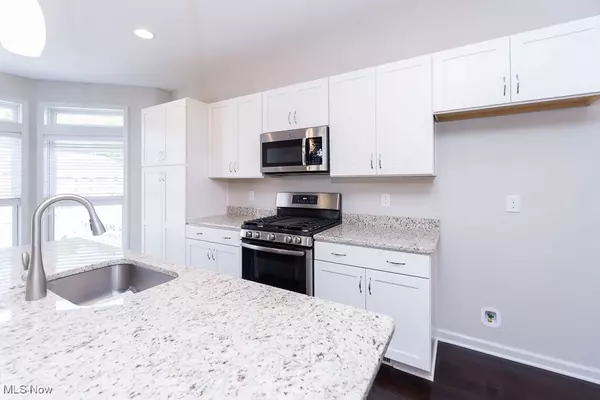 Westlake, OH 44145,67 Ashbourne DR