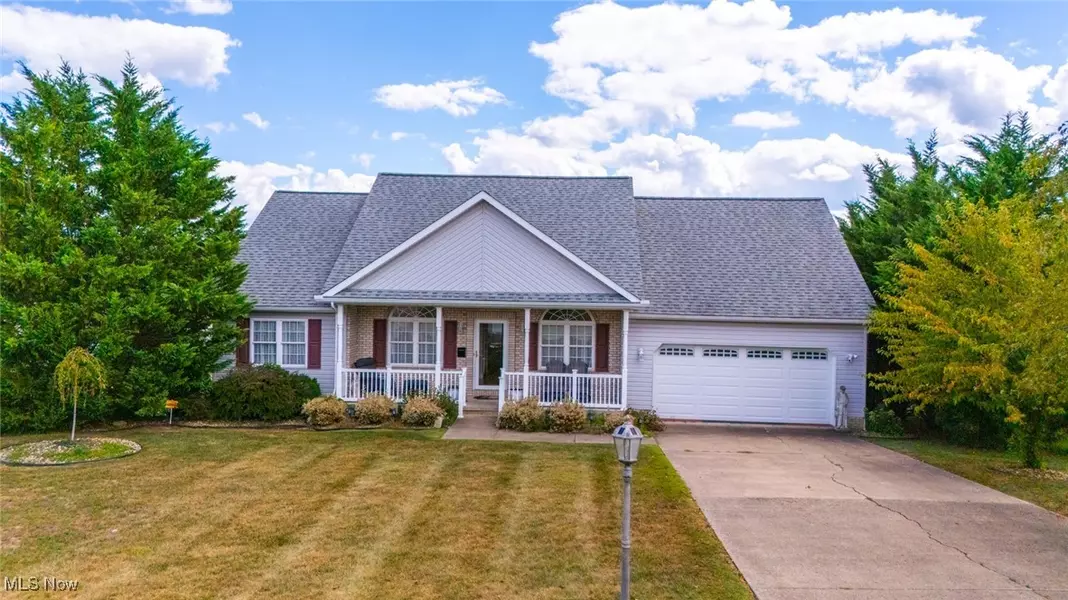 46381 Country Lake DR, St Clairsville, OH 43950