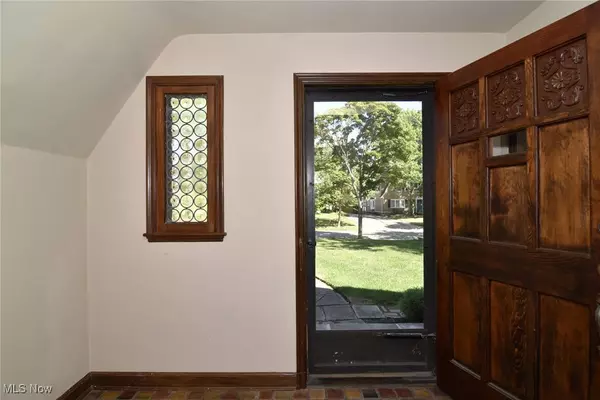 Shaker Heights, OH 44122,2890 Torrington RD