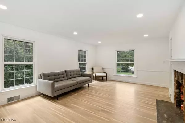 Solon, OH 44139,5837 Richmond RD