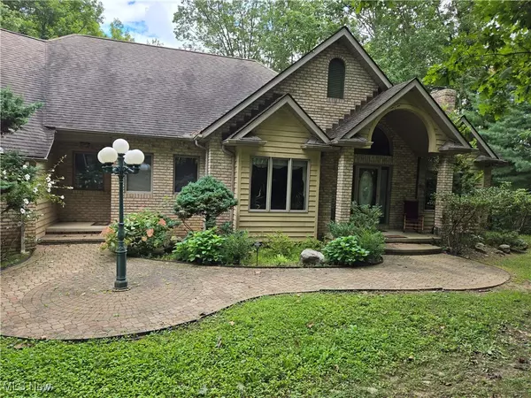 Hinckley, OH 44233,1761 King RD