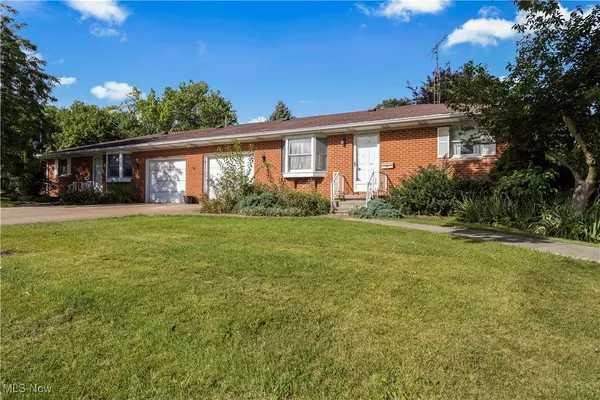 718 Vine AVE, Lakeside Marblehead, OH 43440