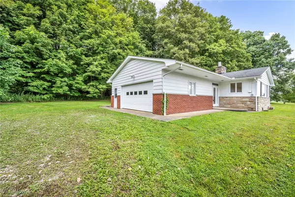 Burton, OH 44021,14040 Hale RD