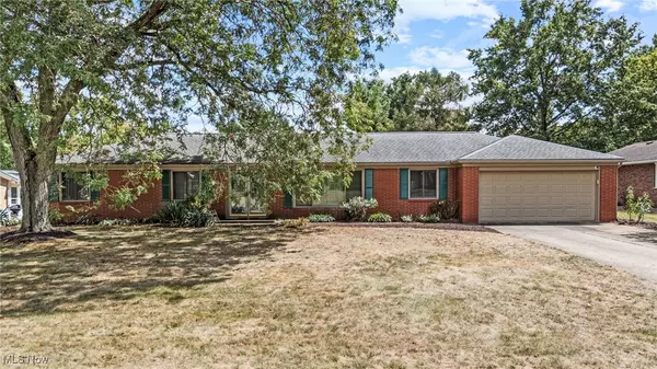 North Canton, OH 44720,7420 Carmen DR NW