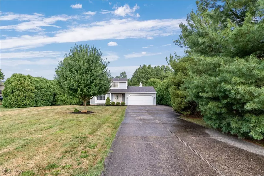 6670 Summit DR, Canfield, OH 44406