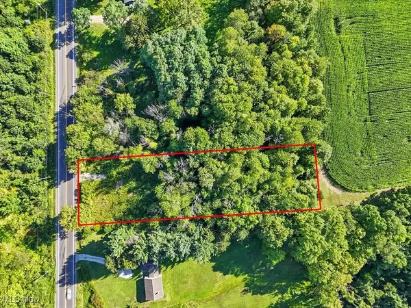 Chagrin Falls, OH 44023,18040 Ravenna RD