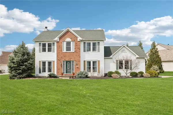 2558 Stonefield DR, Avon, OH 44011