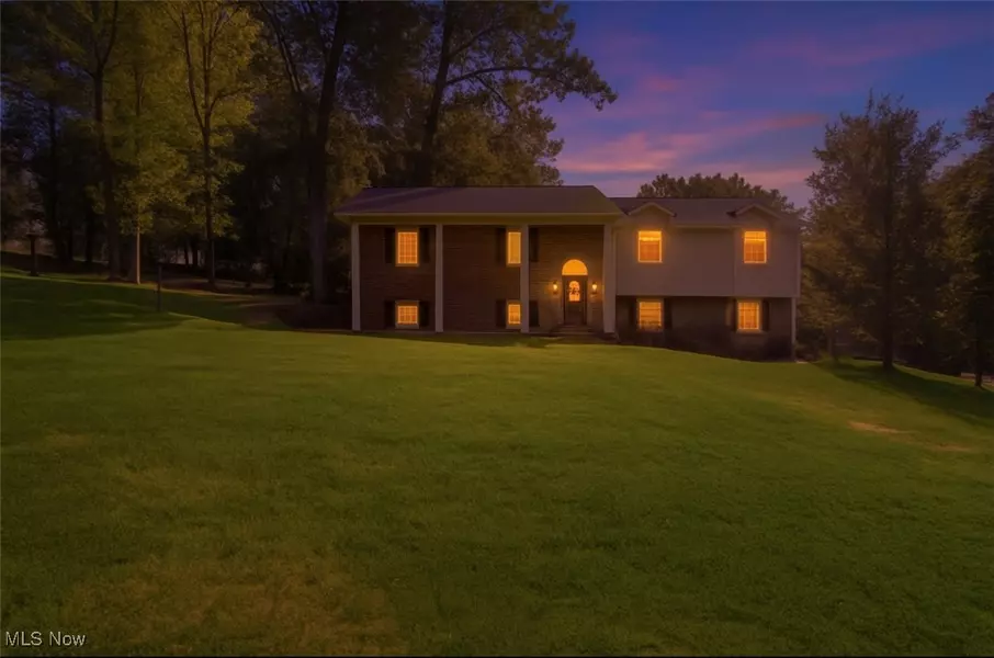 5290 Hampton CT, Zanesville, OH 43701