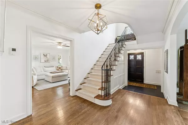 Rocky River, OH 44116,21891 Avalon DR