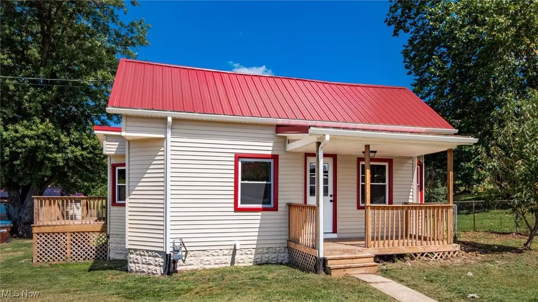 2383 Chandlersville RD, Zanesville, OH 43701