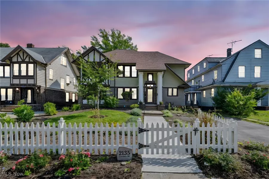 2135 Coventry RD, Cleveland Heights, OH 44118