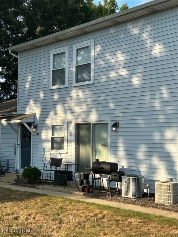 Uniontown, OH 44685,2538 Royal County Down