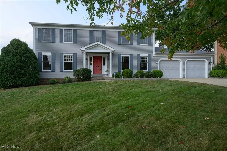 2323 Fencegate ST NE, Canton, OH 44705