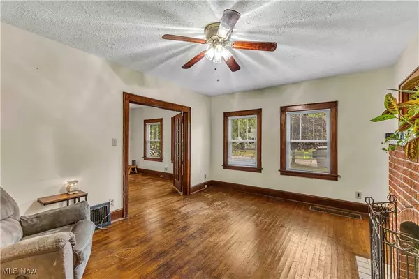 Newton Falls, OH 44444,38 W 8th ST