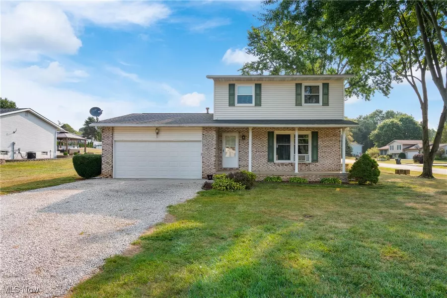 5484 Bonham AVE NW, Canal Fulton, OH 44614