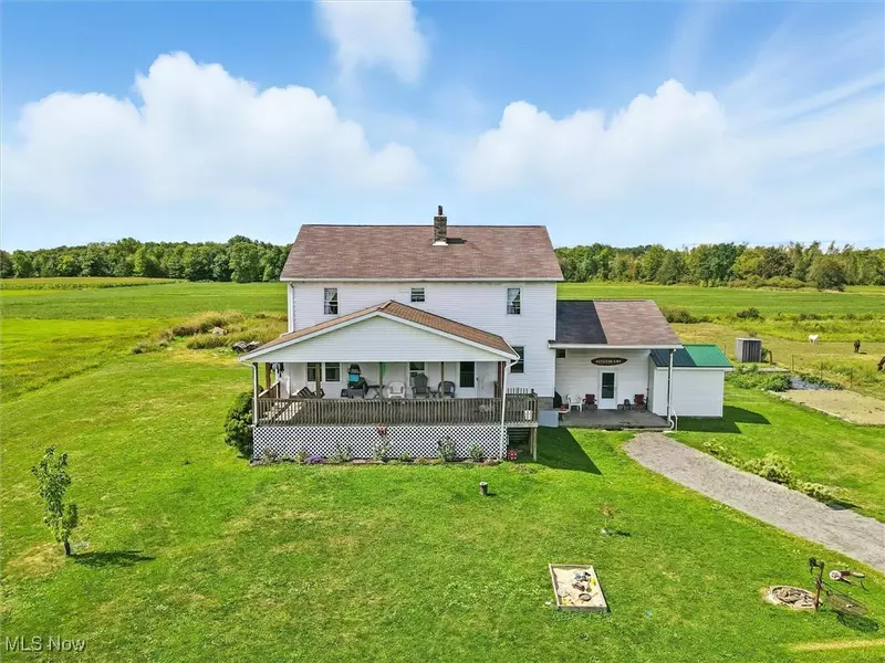 2393 Stanhope Kelloggsville RD, Dorset, OH 44032