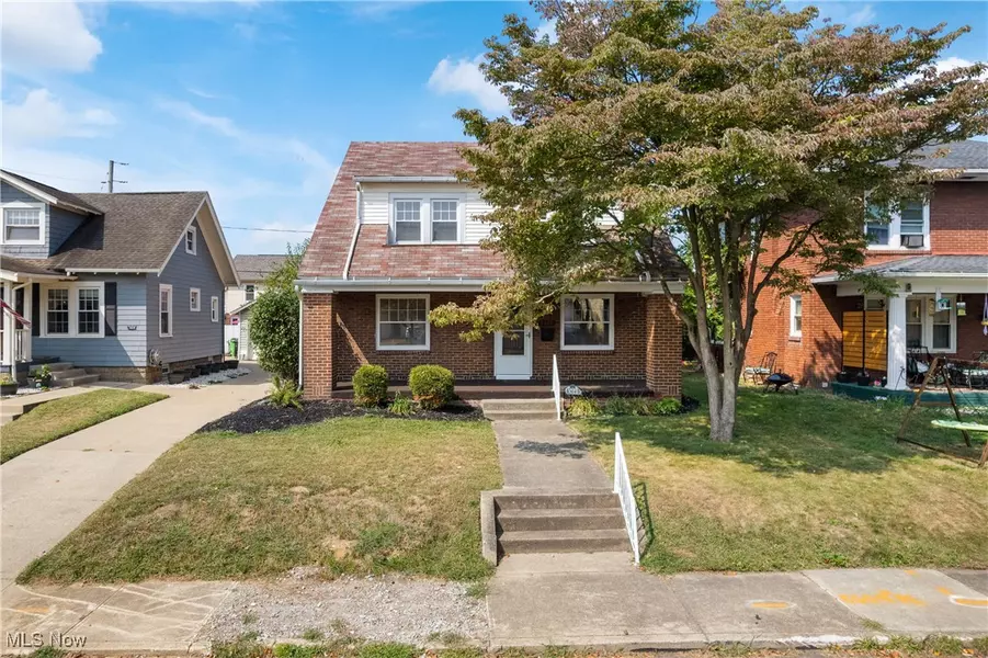 1023 Roosevelt ST NE, Massillon, OH 44646