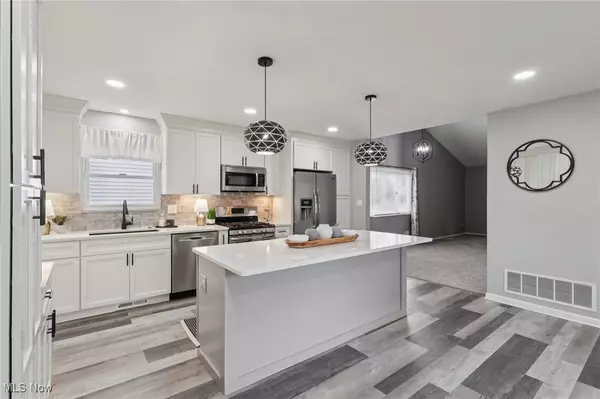 North Olmsted, OH 44070,24601 Mitchell DR