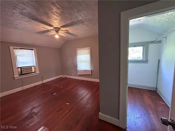 Cleveland, OH 44105,13001 Ferris AVE