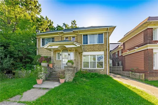 3240 Euclid Heights BLVD, Cleveland Heights, OH 44118