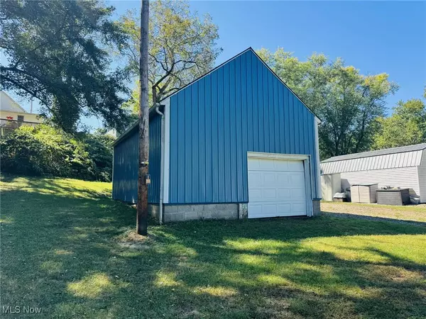 Zanesville, OH 43701,1365 Sharon (Rear) AVE