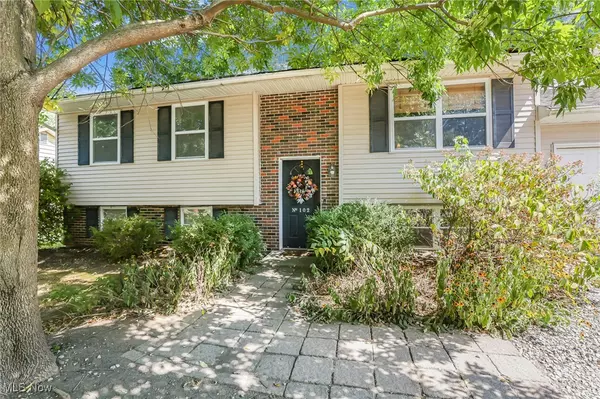 102 Troy RD, Delaware, OH 43015