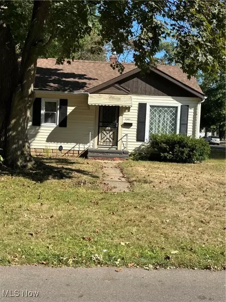1381 Orrin ST, Akron, OH 44320