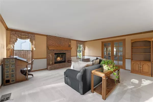 North Olmsted, OH 44070,6073 Sandpiper LN