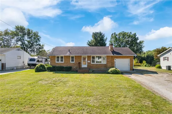 Barberton, OH 44203,1638 Harden DR