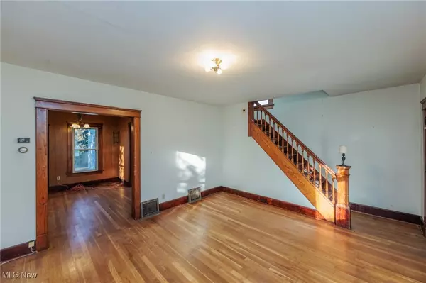 Elyria, OH 44035,9964 E River RD