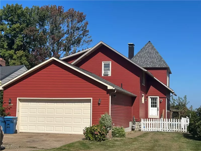 1651 E Erie AVE, Lorain, OH 44052