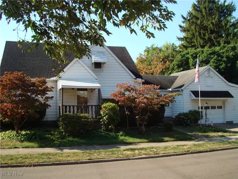 8 Adelford AVE, Akron, OH 44310