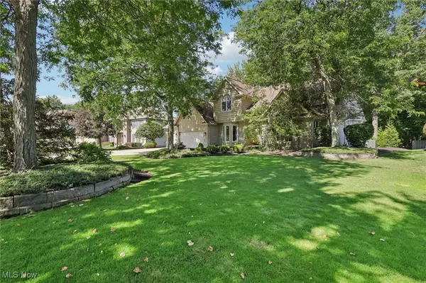 Highland Heights, OH 44143,6215 N Applecross RD