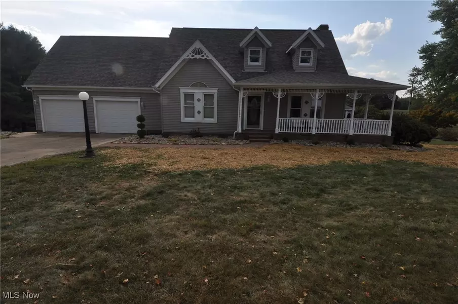 240 Mockingbird Hill RD, Zanesville, OH 43701