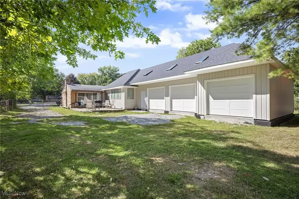 Westlake, OH 44145,23782 Cornwell DR