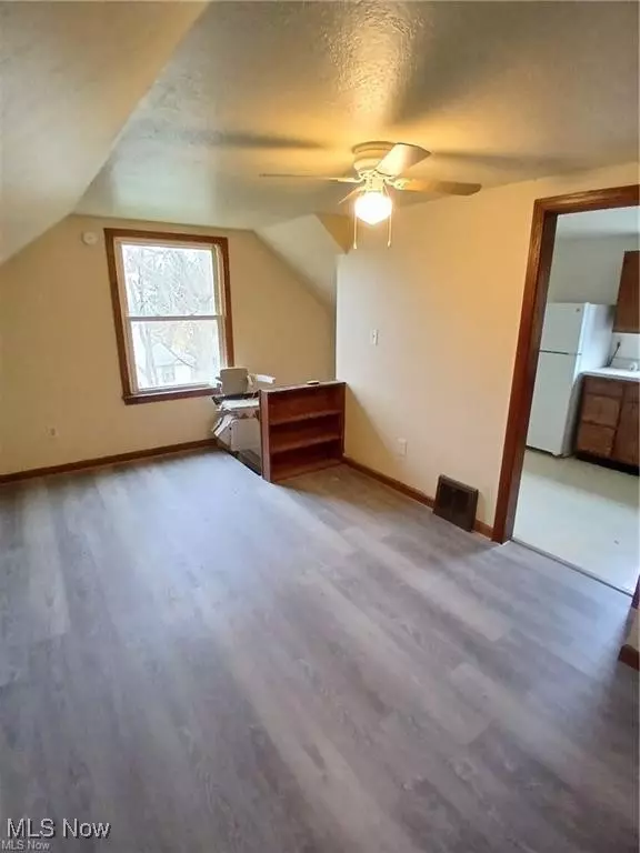 Youngstown, OH 44509,2023 Elberen ST