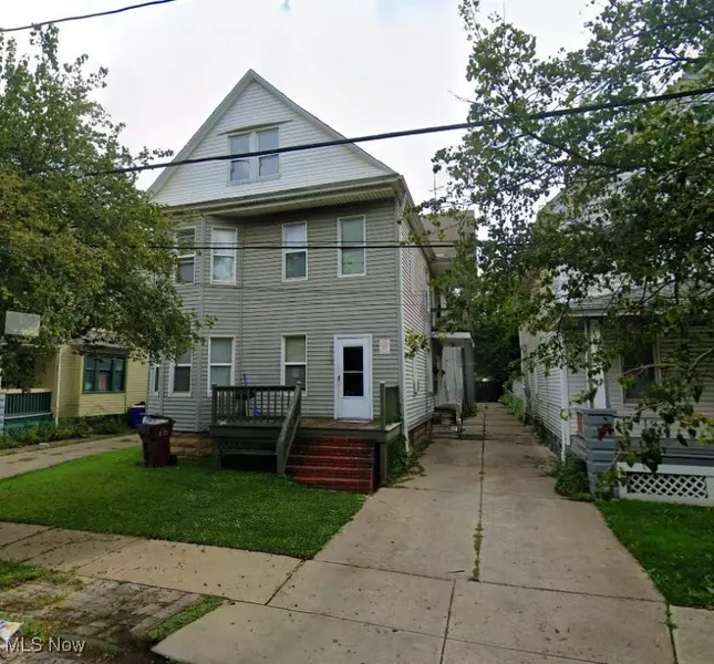 3715 E 61st ST, Cleveland, OH 44105