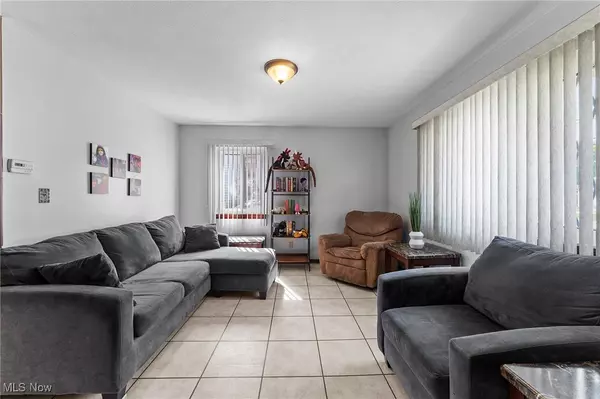 North Ridgeville, OH 44039,5889 Cornell AVE