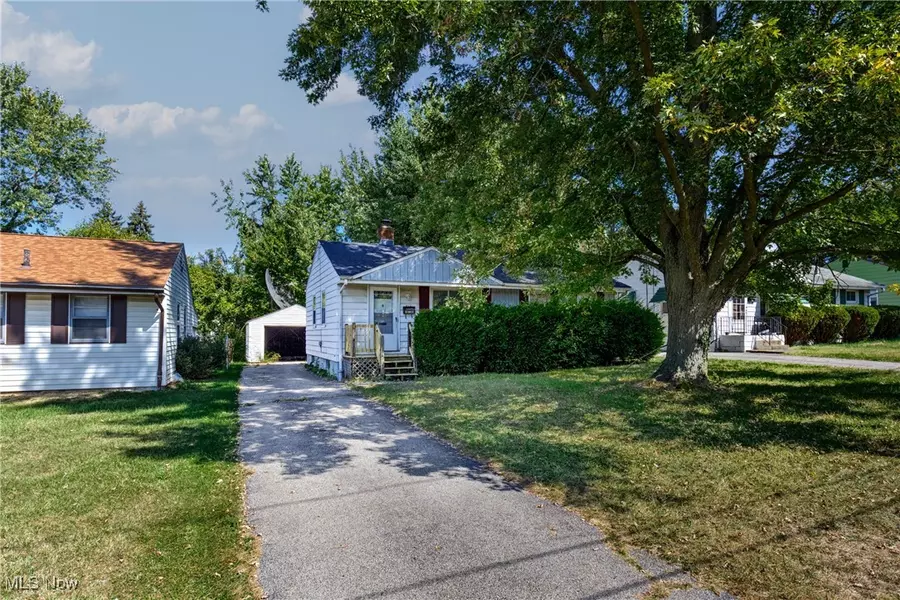 718 E Laclede AVE, Youngstown, OH 44502