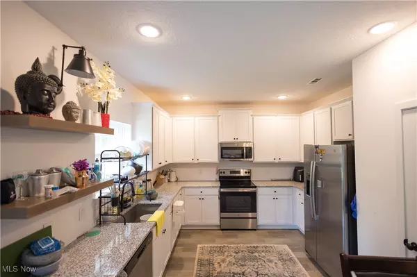 Akron, OH 44320,524 Auld Farm CIR