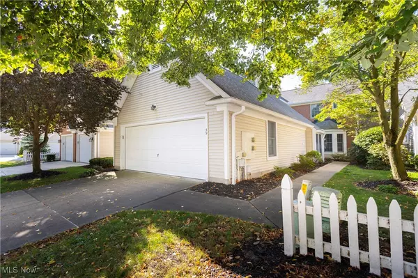 Avon Lake, OH 44012,225 Westwind DR #39