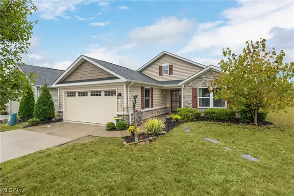 369 Pebble Creek CT,  Amherst,  OH 44001