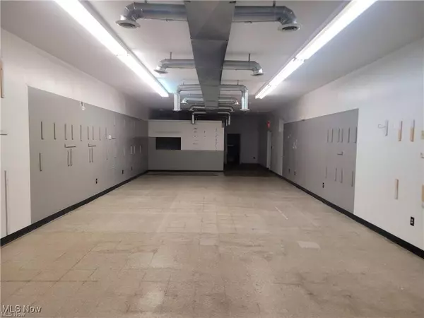 Middleburg Heights, OH 44130,6624 Engle RD