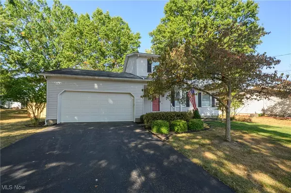 3270 Glenbrook DR, Norton, OH 44203