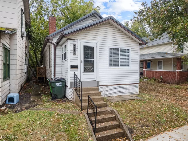 710 N Freedom AVE, Alliance, OH 44601